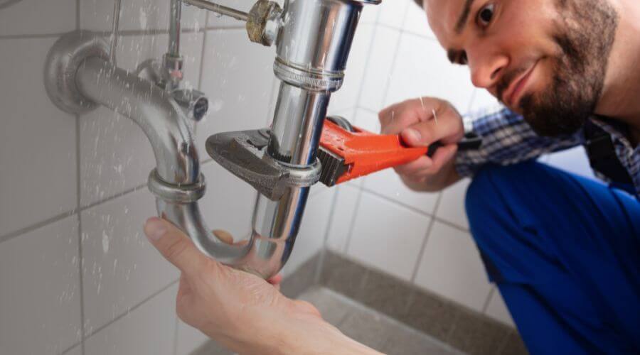 Professional same day plumber services in Bowen, IL